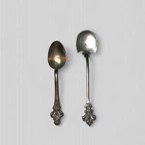 🥄 Vtg. Silver Sugar Spoons {Set of 2}